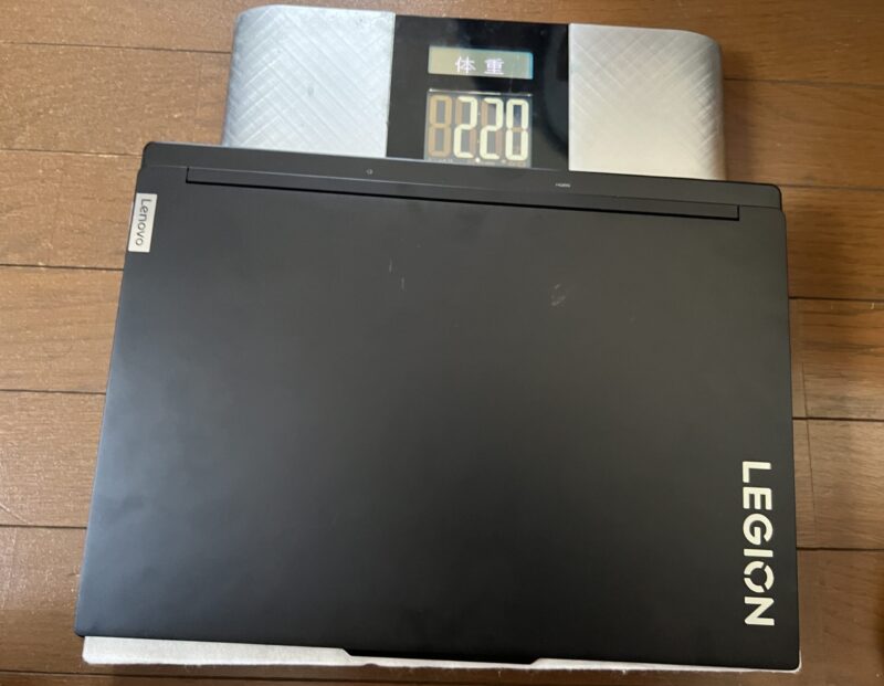 legion(レギオン)7i Gen 9の本体重量を計測するとスペック通り2.2kg