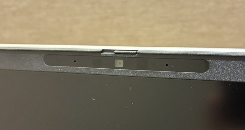 ProBook(プロブック) 4 G2i のディスプレイ上部のカメラ