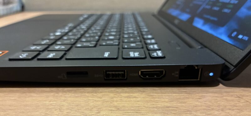 10.■ LAVIE Direct N14 Slimのインターフェース右側