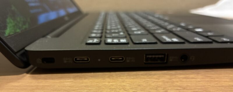 10.■ LAVIE Direct N14 Slimのインターフェース左側