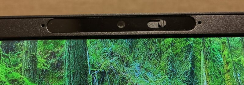 12.■ LAVIE Direct N14 Slimのディスプレイ上部のカメラ