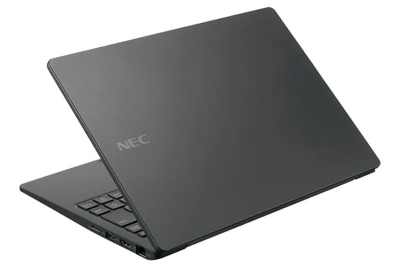 LAVIE Direct N14 Slimの本体の外観_正面から